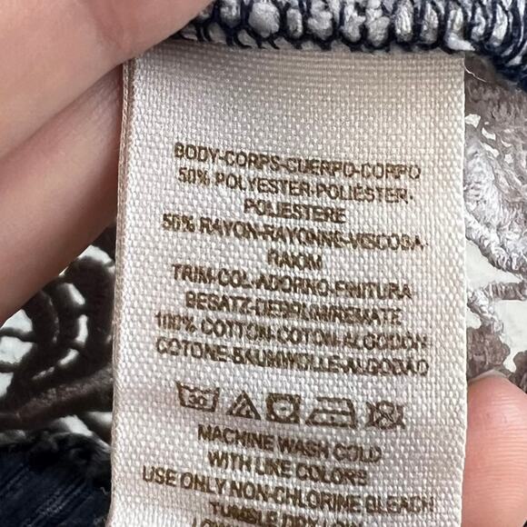 Free People Oversized Blue Striped Battenburg Lace Inset Top Size Small - Picture 8 of 8